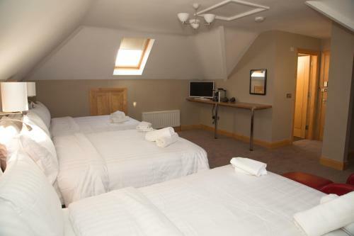 Hostal Lynch's Townhouse