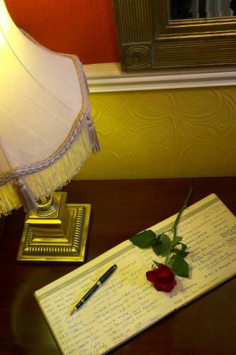Hostal The Redbank Guesthouse