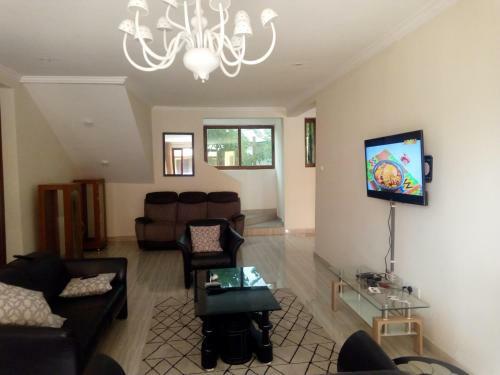 Apartamento Executive 5 Bedroom House At East Legon