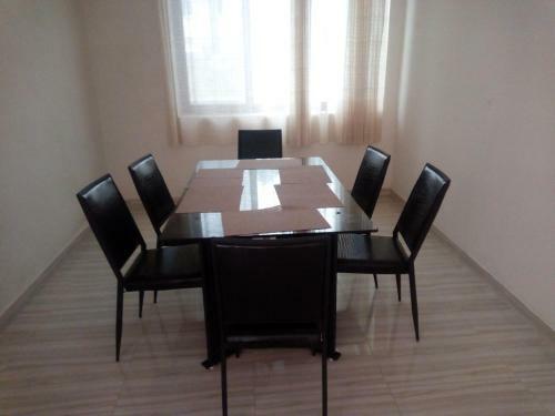 Apartamento Executive 5 Bedroom House At East Legon