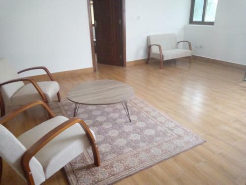 Apartamento Executive 5 Bedroom House At East Legon