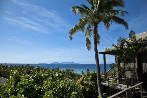 Hotel Vomo Island Resort