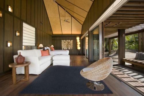 Hotel Vomo Island Resort