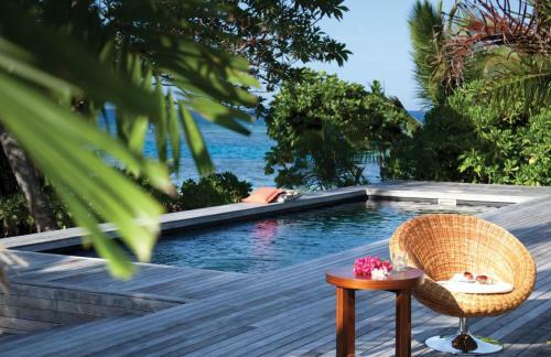 Hotel Vomo Island Resort