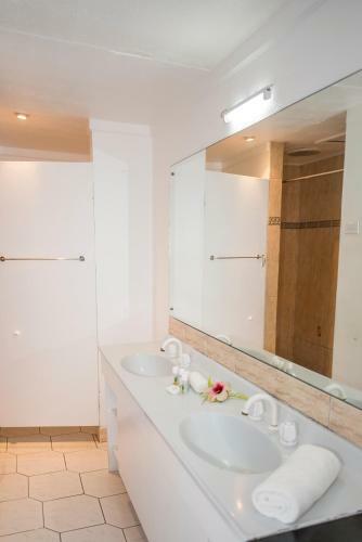 Hotel Crusoe's Retreat - Adults Only