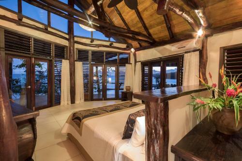 Hotel Savasi Island Resort