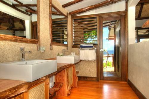 Hotel Savasi Island Resort