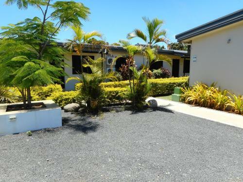 Nadi Airport Apartments