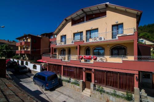 Hotel Bor