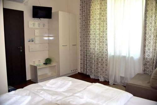 Family Hotel Misho's Street