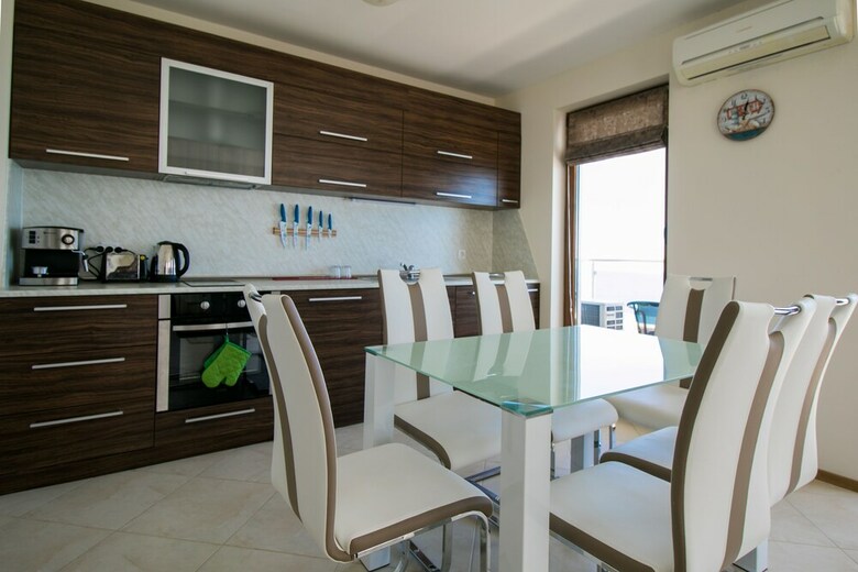 Byala Vista Cliff Apartments