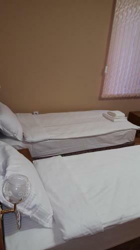 Hostal Villa Ros Guest House