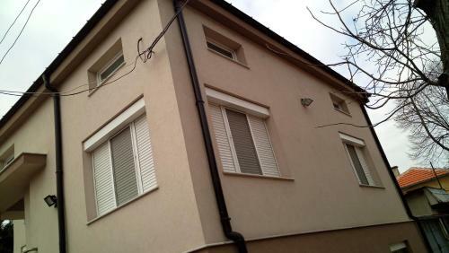 Hostal Villa Ros Guest House