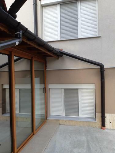 Hostal Villa Ros Guest House