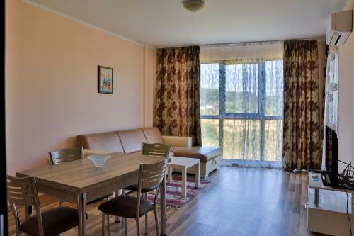 Al Rial Beach Apartments