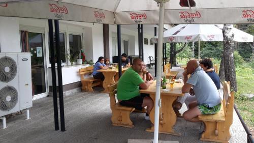 Hostal Kompleks Zeleni Preslap