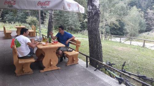 Hostal Kompleks Zeleni Preslap