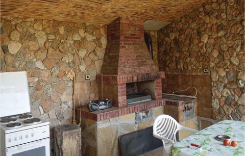 Three-bedroom Holiday Home In Krapets