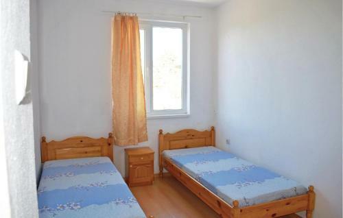 Two-bedroom Holiday Home In Krapets