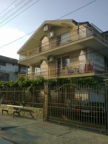 Hostal Guest House Rusalka