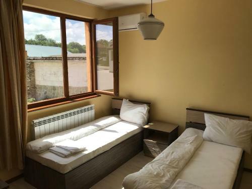 Hostal Complex Trakite
