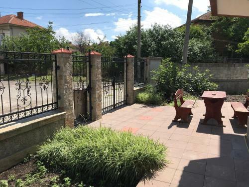 Hostal Complex Trakite