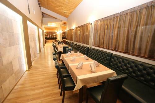 Hostal Complex Trakite