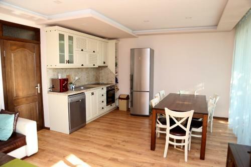 Hostal Complex Trakite