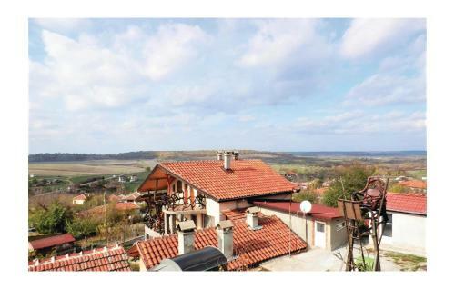 Four-bedroom Holiday Home In Drachevo