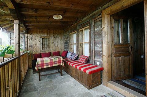 Hostal The House With The Vine Guest House