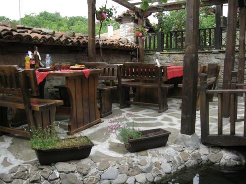 Hostal Sava Cupetsa Guest House