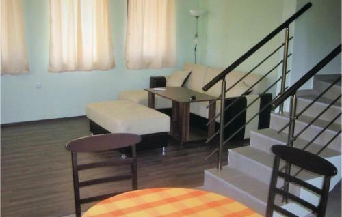 Two-bedroom Holiday Home In Velika Village
