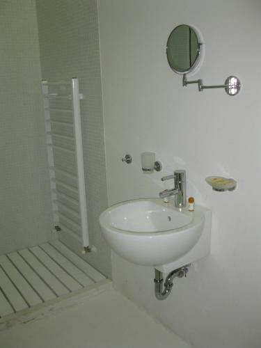 Family Hotel The Body