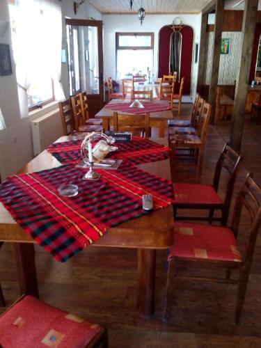 Hostal Family Hotel Shisharka