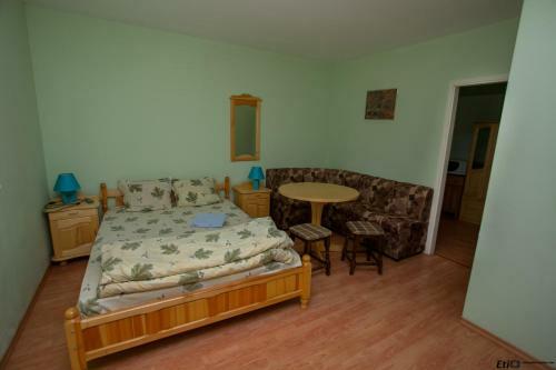 Hostal Semeen Hotel Valdes