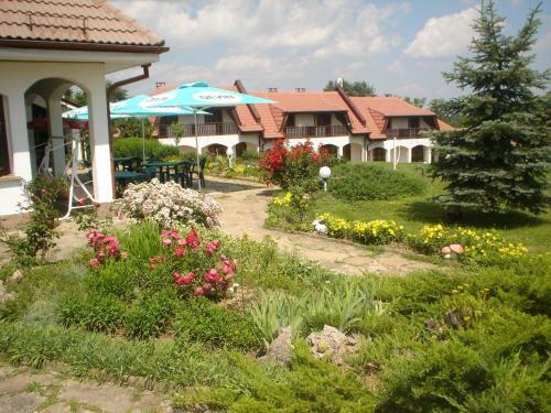 Hostal Complex Roden Kray