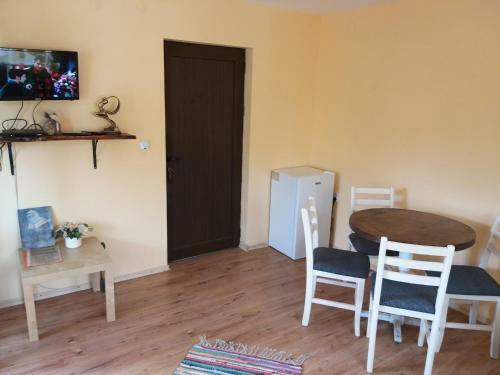 Hostal Kyshta Za Gosti Tam Krai Rekata