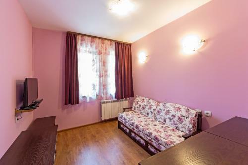Hostal Complex Rayuvski Han