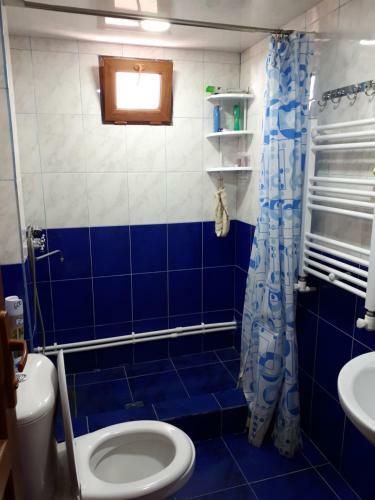 Hostal Tatev Emma B&B