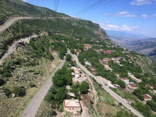 Hostal Tatev Emma B&B