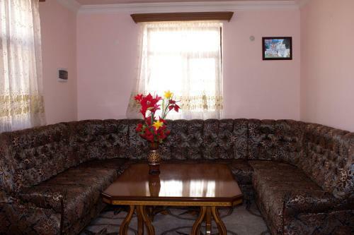 Tatev Shinuhayr Hotel'