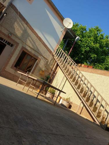 Tatev Shinuhayr Hotel'