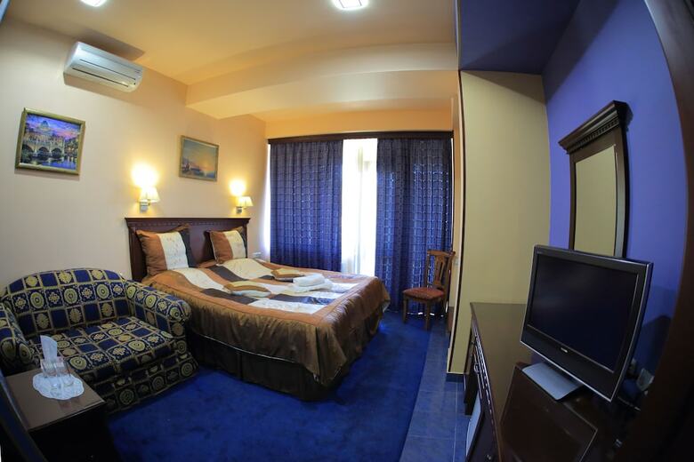 Jupiter Hotel