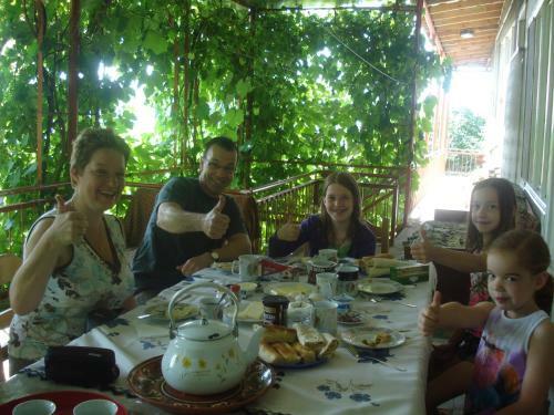 Khachik's B&B