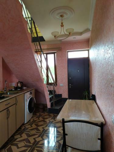 Alex Hotel In Shinuhayr