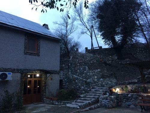 Hostal Guest House Eco Oldijevan