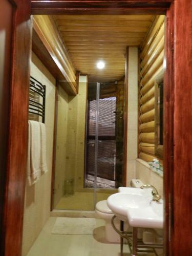 Hostal Hyelandz Eco Village Resort