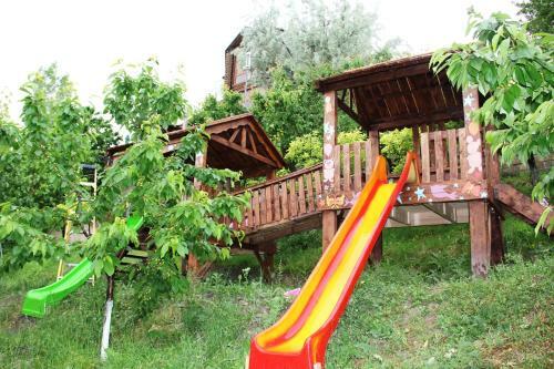 Hostal Hyelandz Eco Village Resort