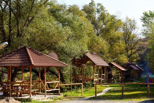 Bed & Breakfast Belveder Eco Resort
