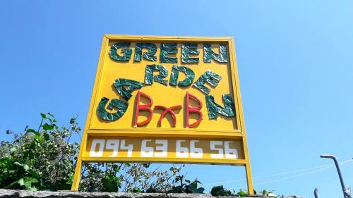 Hostal Green Garden Guesthouse